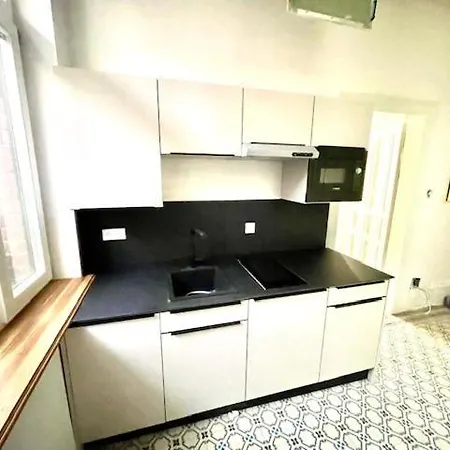Exklusiver Komfort Und Behaglichkeit In Hochster Qualitat! Apartament Göppingen