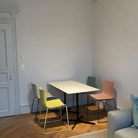 Apartament Exklusiver Komfort Und Behaglichkeit In Hochster Qualitat!